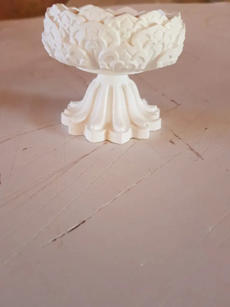 Cauciuc siliconic pentru turnare marmura lichida 14 Pocal, realizat din marmura lichida si turnata in matrita din cauciuc siliconic A15