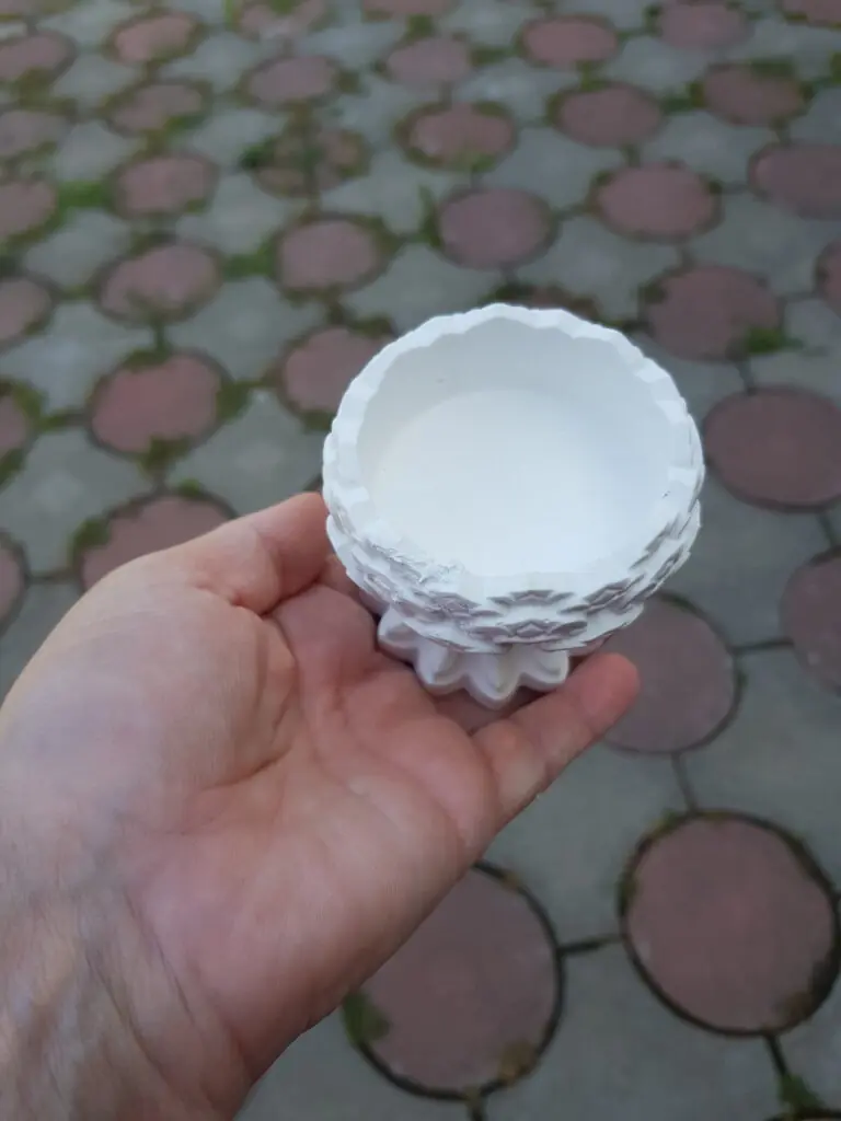 Cauciuc siliconic pentru turnare marmura lichida 16 Vas decorativ, realizat din marmura lichida si turnata in matrita din cauciuc siliconic A15