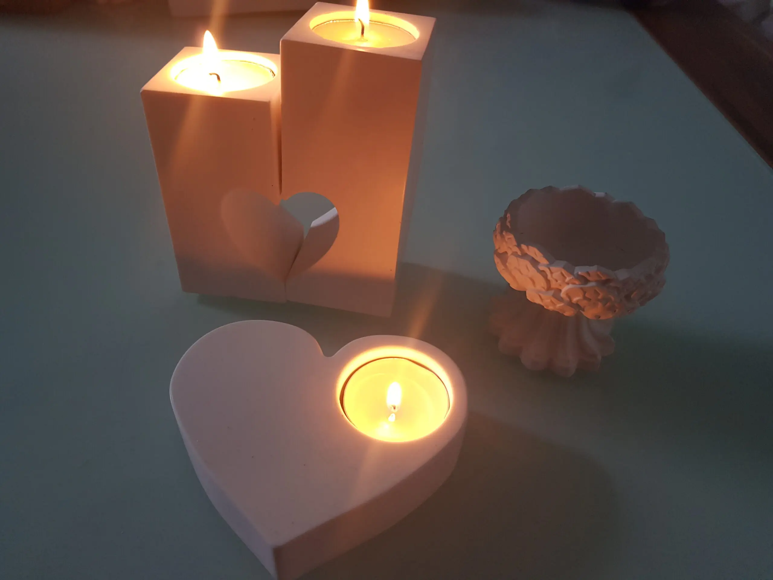 Cauciuc siliconic pentru turnare marmura lichida 13 Ansamblu suport lumanari, realizat din marmura lichida si turnata in matrita din cauciuc siliconic A30