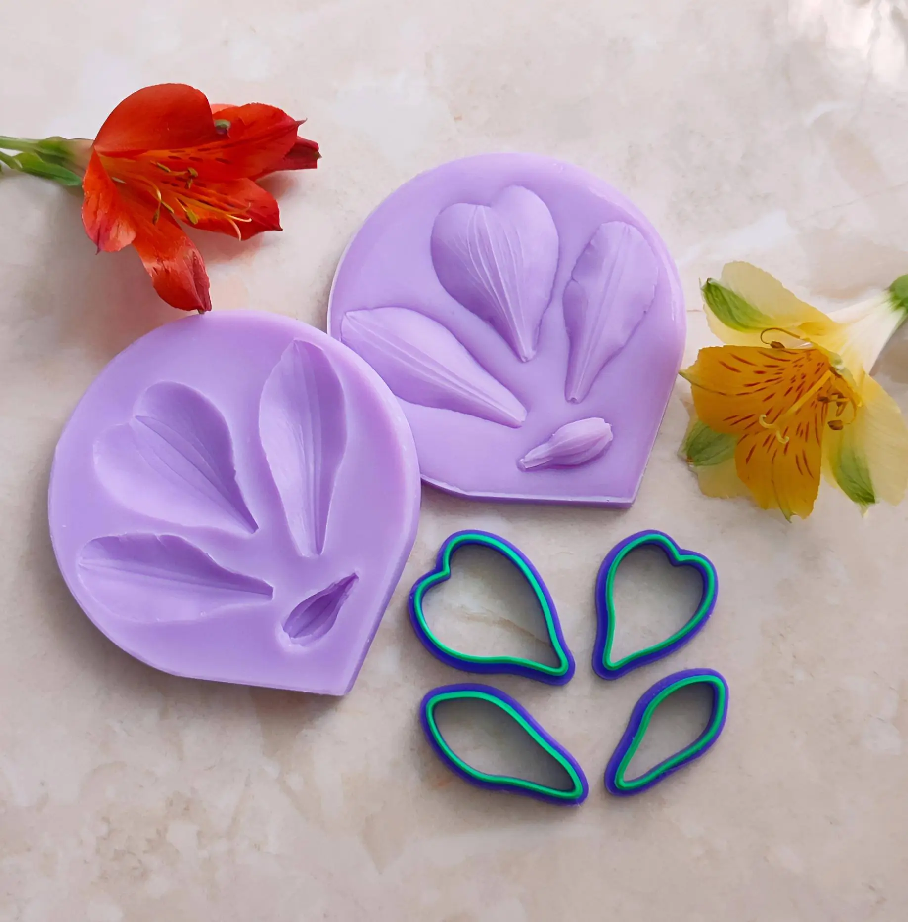 Veiner Alstroemeria + Cuttere Silicon – Matrita Flori Realiste 1 Veiner Alstroemeria + Cuttere Silicon – Matrita Flori Realiste Lut Polimeric