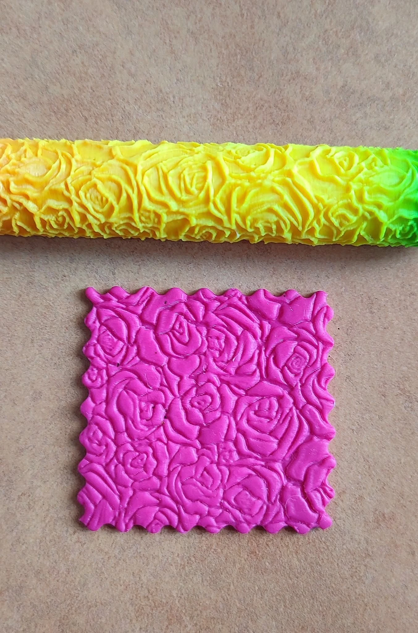 Roller pentru texturare TRANDAFIRI (ROSES) 1 Roller pentru texturare TRANDAFIRI (ROSES)